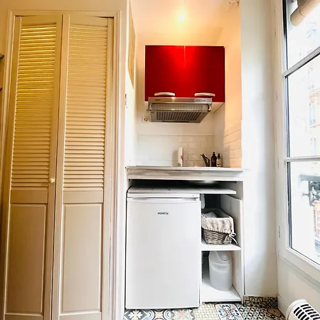 Montmartre Apartman *